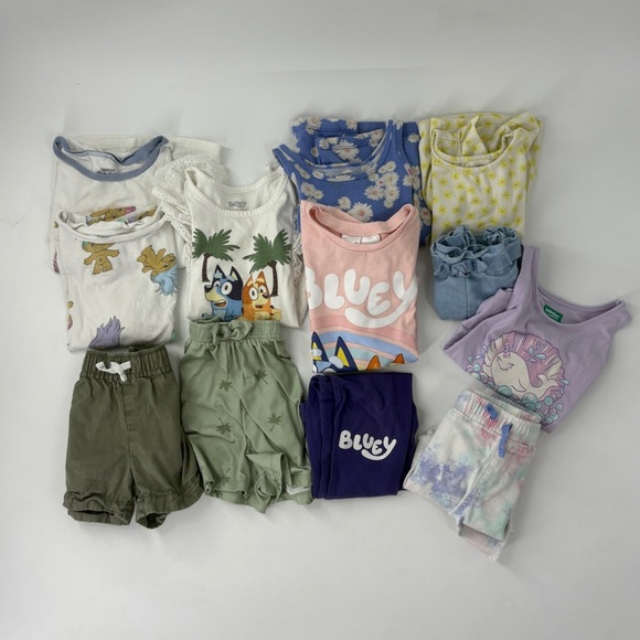 Bundle / lot of 12 Clothing Sets - 6-6X Bluey, trolls. - Picture 1 of 11